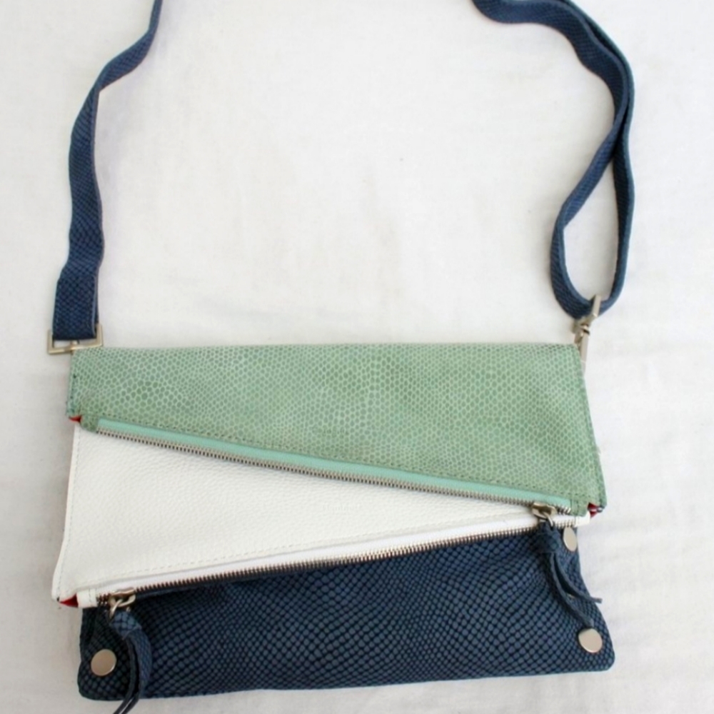 ISO Hammitt Dillon in indigo